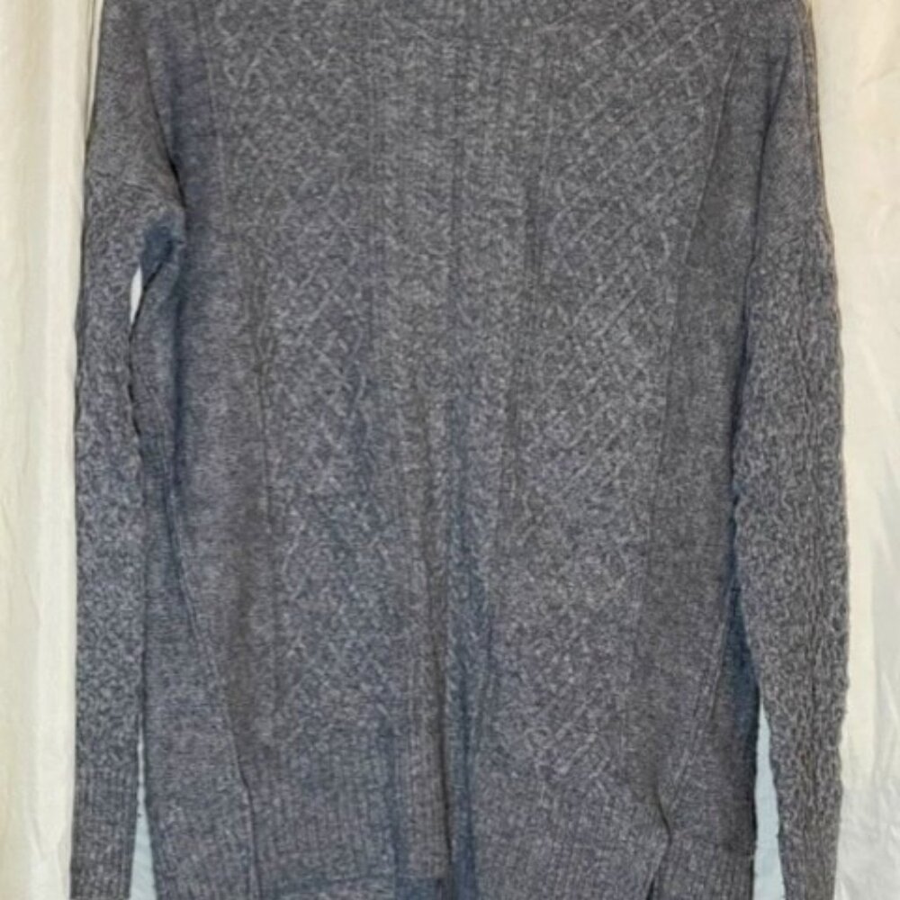 Banana Republic Women's Cable Knit Sweater Size M Petite